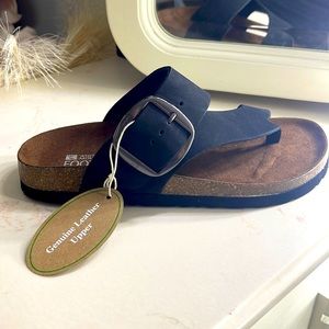 Brand new White Mountain Footbeds sandals